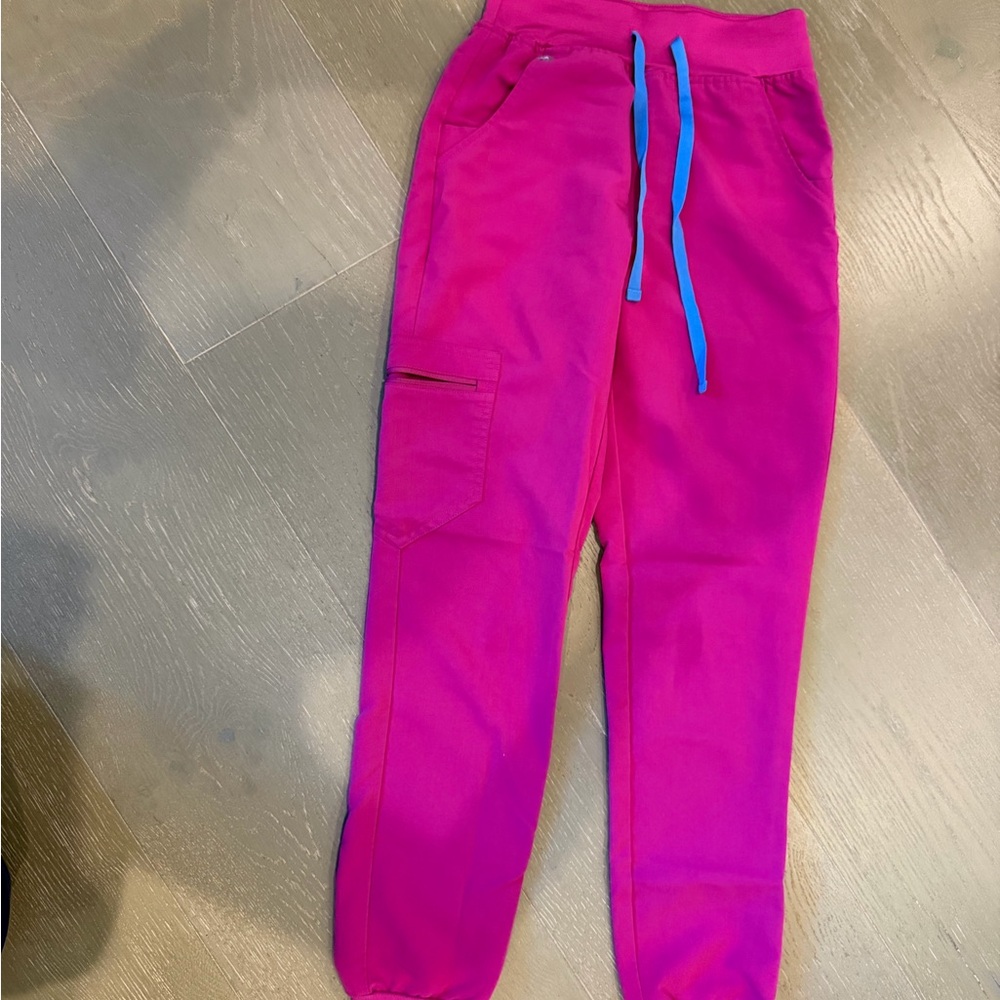 FIGS High Waisted Zamora Scrub Joggers